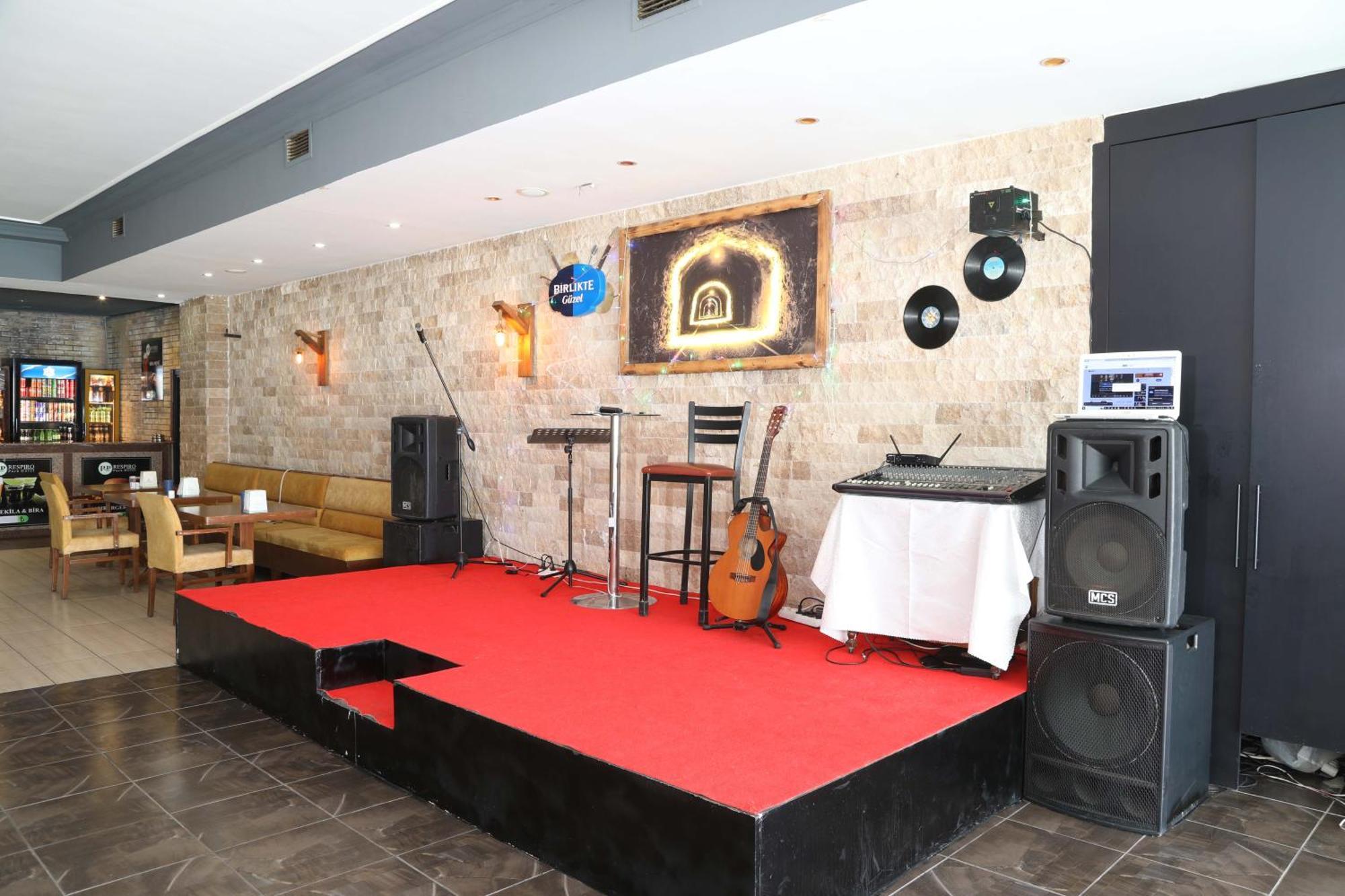 Respiro Park Hotel บูยูกเชกเมเช ภายนอก รูปภาพ