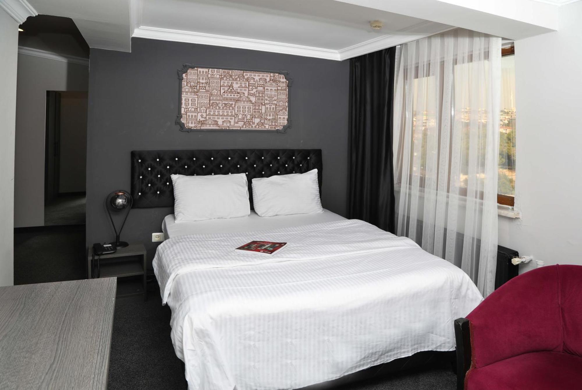 Respiro Park Hotel บูยูกเชกเมเช ภายนอก รูปภาพ