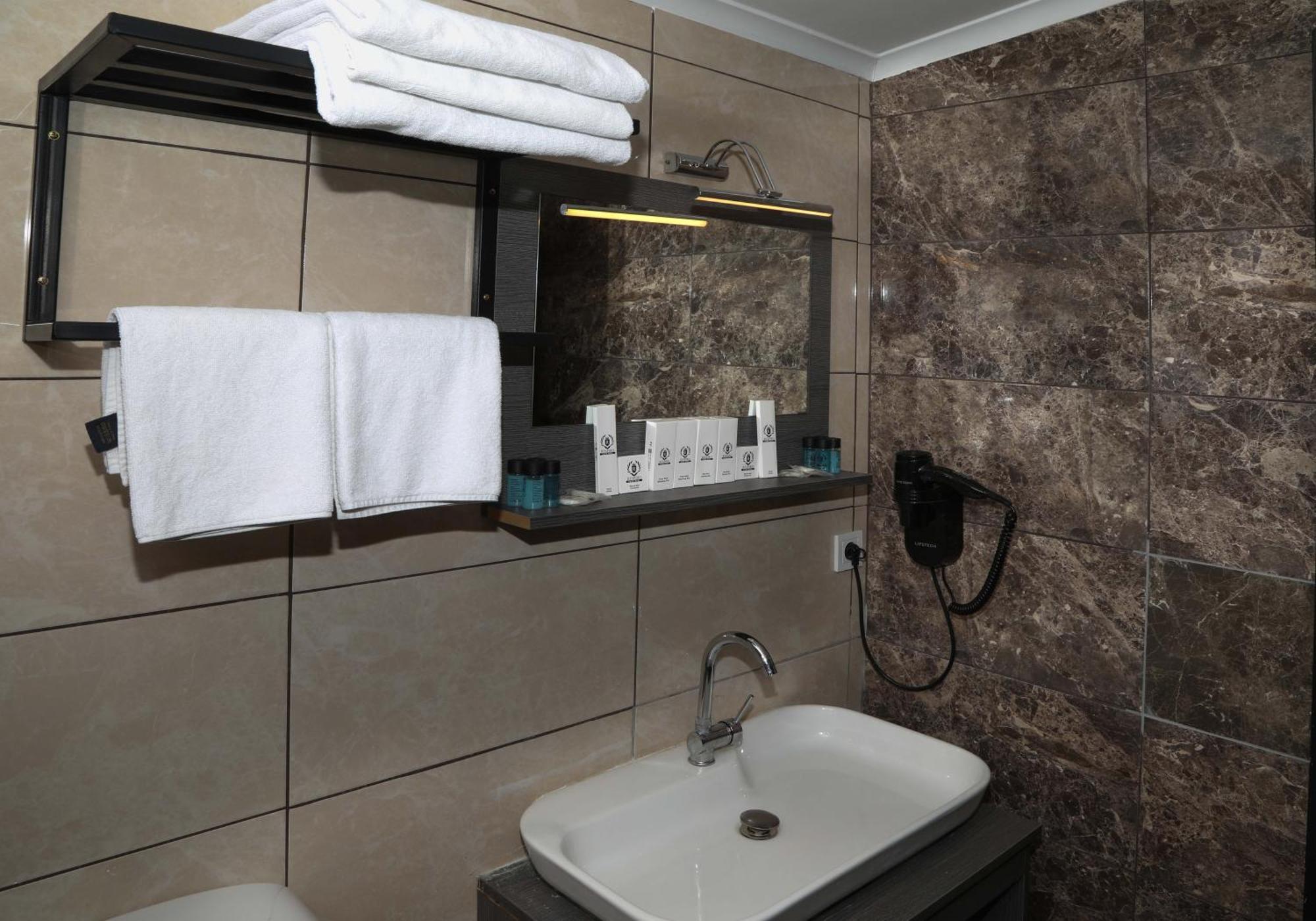 Respiro Park Hotel บูยูกเชกเมเช ภายนอก รูปภาพ
