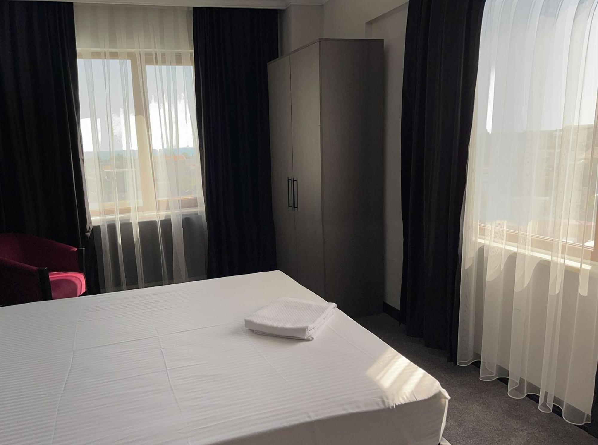 Respiro Park Hotel บูยูกเชกเมเช ภายนอก รูปภาพ